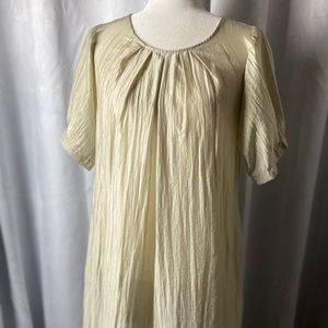 FRANCESCA’S minimalist mini dress.